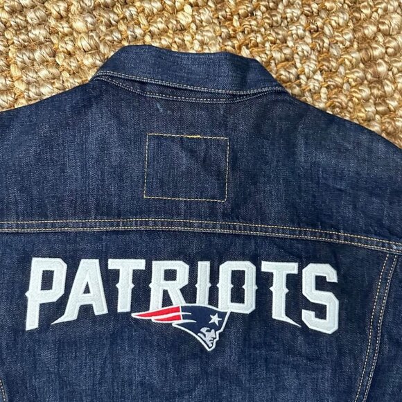 New England Patriots Levi's Blue Sports Denim Trucker Men's Jacket Large - Picture 5 of 8